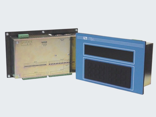 D4110: PLC Module with Integrated Keypad/Display